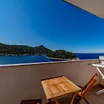 Daire Zaklopatica 12452b Lastovo