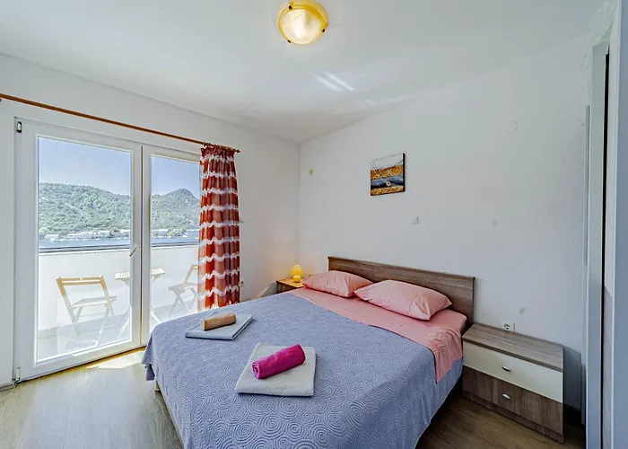 Zaklopatica 12452b 아파트 Lastovo